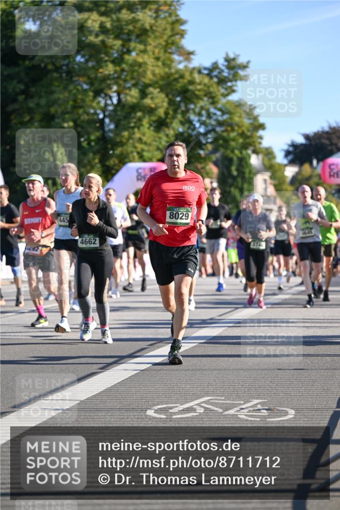07.09.2025 - BARMER Alsterlauf Dr. Thomas Lammeyer http://msf.ph/oto/8711712 07.09.2025 09:40:04 Laufen 445, 4662, 230, 8029, 374, 1445 meine-sportfotos.de