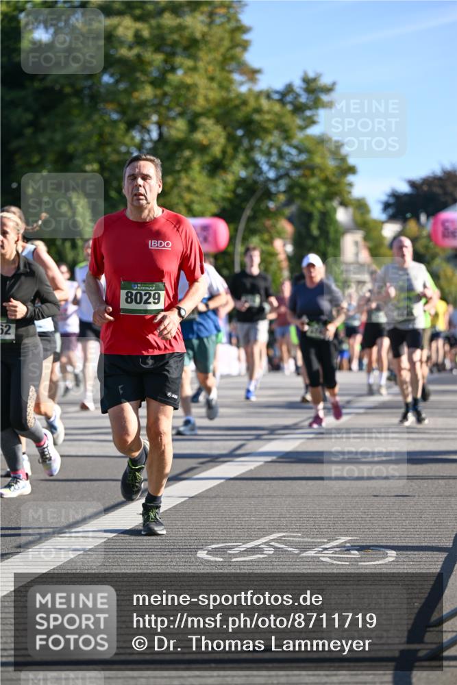 07.09.2025 - BARMER Alsterlauf Dr. Thomas Lammeyer http://msf.ph/oto/8711719 07.09.2025 09:40:05 Laufen 52, 8029 meine-sportfotos.de