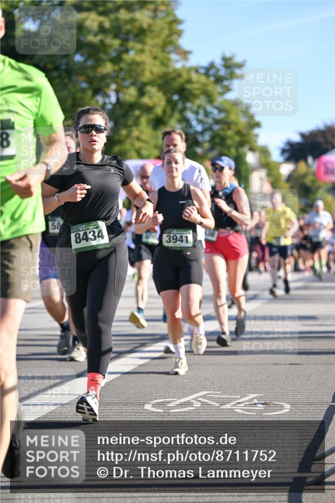 07.09.2025 - BARMER Alsterlauf Dr. Thomas Lammeyer http://msf.ph/oto/8711752 07.09.2025 09:40:11 Laufen 8, 58, 8434, 3941 meine-sportfotos.de