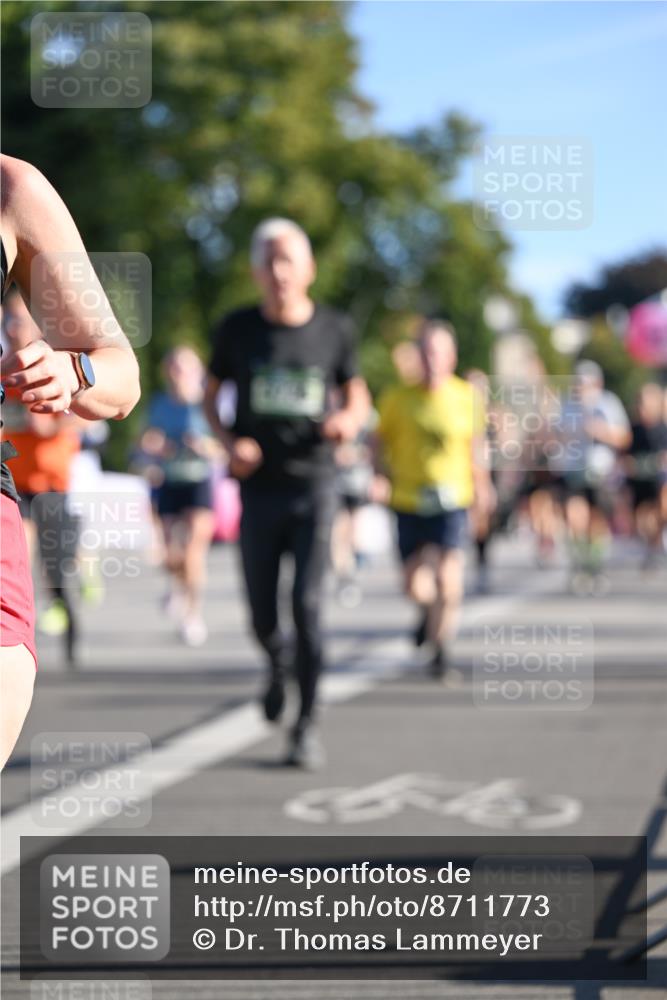 07.09.2025 - BARMER Alsterlauf Dr. Thomas Lammeyer http://msf.ph/oto/8711773 07.09.2025 09:40:14 Laufen  meine-sportfotos.de