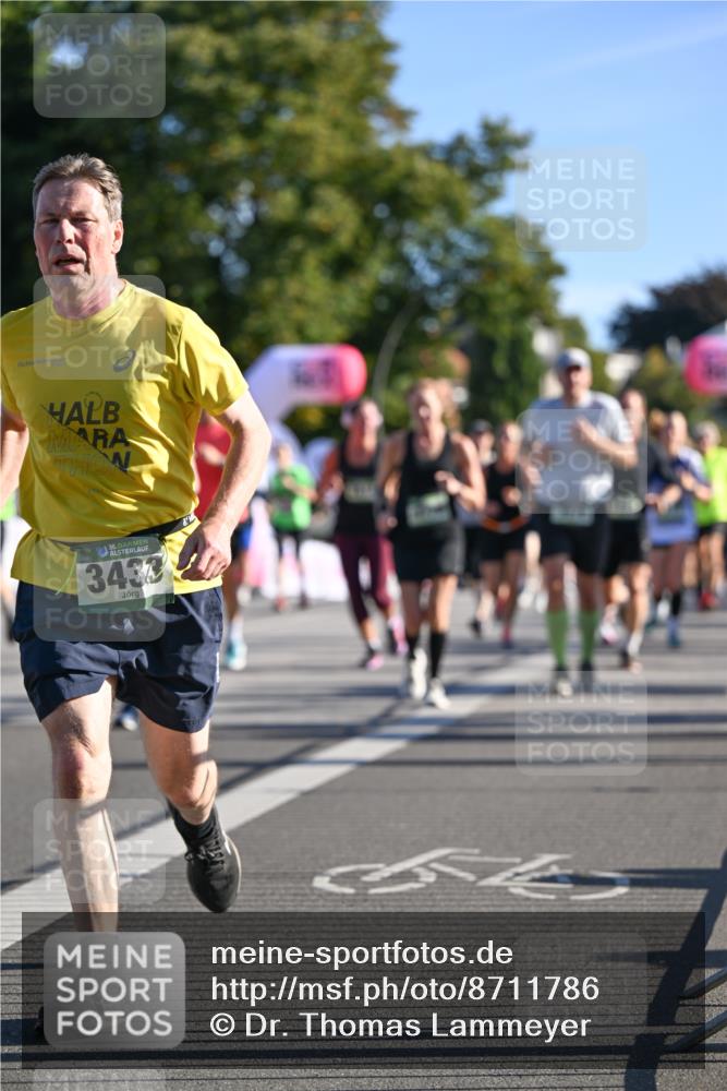 07.09.2025 - BARMER Alsterlauf Dr. Thomas Lammeyer http://msf.ph/oto/8711786 07.09.2025 09:40:16 Laufen 36, 3433 meine-sportfotos.de
