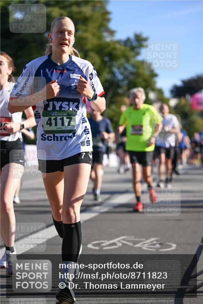 07.09.2025 - BARMER Alsterlauf Dr. Thomas Lammeyer http://msf.ph/oto/8711823 07.09.2025 09:40:22 Laufen 40, 36, 4117, 70 meine-sportfotos.de