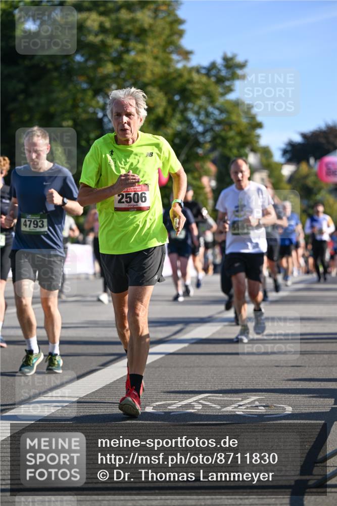 07.09.2025 - BARMER Alsterlauf Dr. Thomas Lammeyer http://msf.ph/oto/8711830 07.09.2025 09:40:24 Laufen 4793, 2506, 5984 meine-sportfotos.de