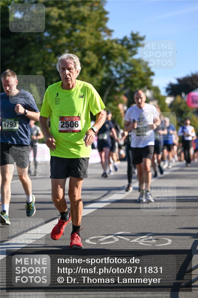 07.09.2025 - BARMER Alsterlauf Dr. Thomas Lammeyer http://msf.ph/oto/8711831 07.09.2025 09:40:24 Laufen 4793, 2017, 36, 2506 meine-sportfotos.de