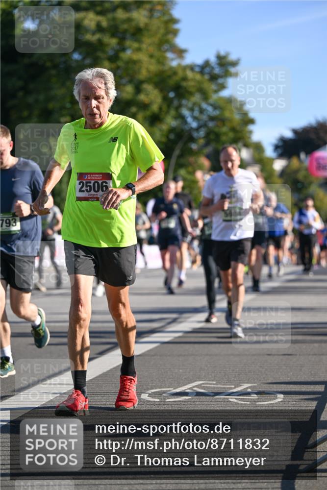 07.09.2025 - BARMER Alsterlauf Dr. Thomas Lammeyer http://msf.ph/oto/8711832 07.09.2025 09:40:24 Laufen 793, 2017, 36, 2506 meine-sportfotos.de