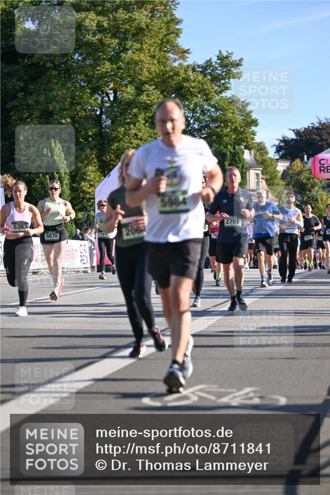 07.09.2025 - BARMER Alsterlauf Dr. Thomas Lammeyer http://msf.ph/oto/8711841 07.09.2025 09:40:25 Laufen 5363, 5670, 5935, 2065, 5984, 30, 2701, 3063, 39 meine-sportfotos.de