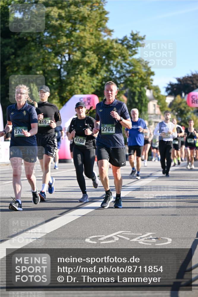07.09.2025 - BARMER Alsterlauf Dr. Thomas Lammeyer http://msf.ph/oto/8711854 07.09.2025 09:40:27 Laufen 270, 4191, 4180, 2701 meine-sportfotos.de
