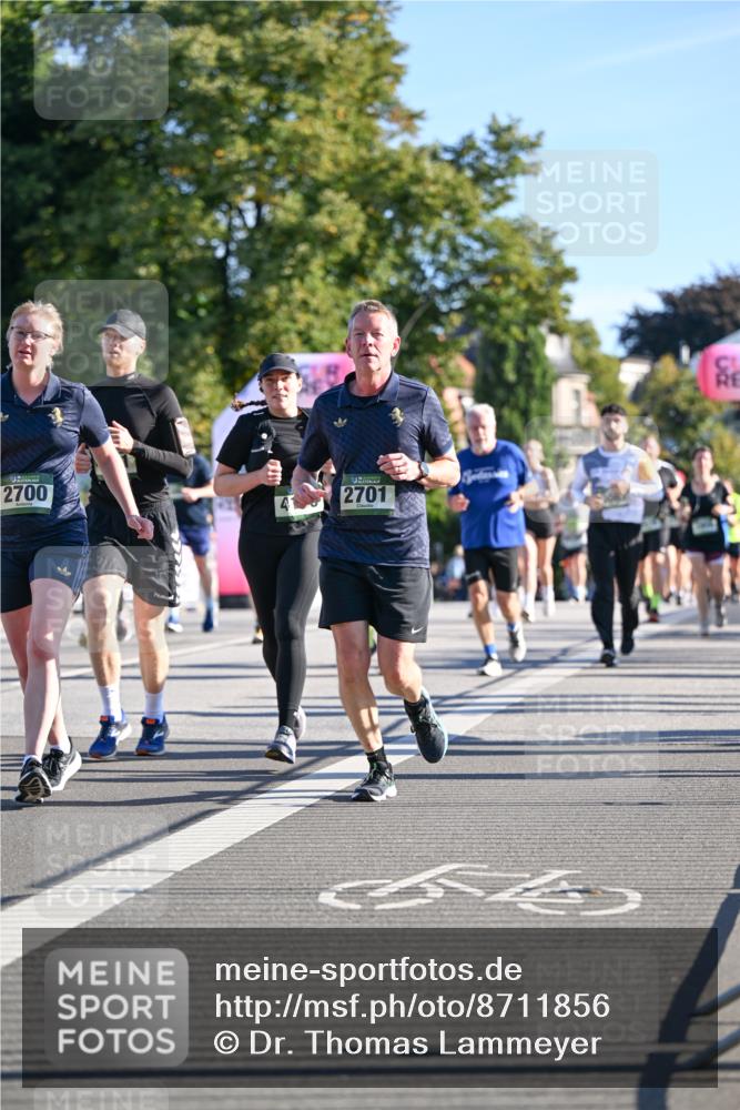 07.09.2025 - BARMER Alsterlauf Dr. Thomas Lammeyer http://msf.ph/oto/8711856 07.09.2025 09:40:28 Laufen 2700, 2701 meine-sportfotos.de