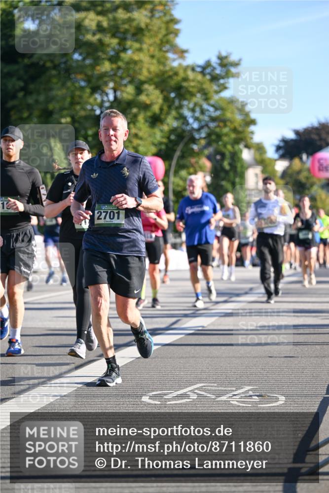 07.09.2025 - BARMER Alsterlauf Dr. Thomas Lammeyer http://msf.ph/oto/8711860 07.09.2025 09:40:28 Laufen 13, 2701 meine-sportfotos.de