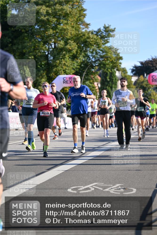 07.09.2025 - BARMER Alsterlauf Dr. Thomas Lammeyer http://msf.ph/oto/8711867 07.09.2025 09:40:29 Laufen 2675, 3019, 3063, 3960, 54 meine-sportfotos.de