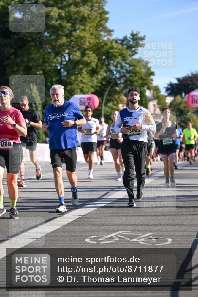 07.09.2025 - BARMER Alsterlauf Dr. Thomas Lammeyer http://msf.ph/oto/8711877 07.09.2025 09:40:31 Laufen 019, 3063, 3960 meine-sportfotos.de