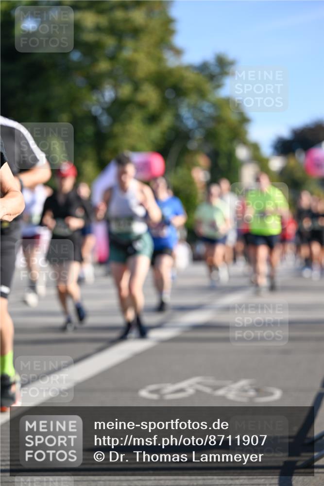 07.09.2025 - BARMER Alsterlauf Dr. Thomas Lammeyer http://msf.ph/oto/8711907 07.09.2025 09:40:36 Laufen  meine-sportfotos.de