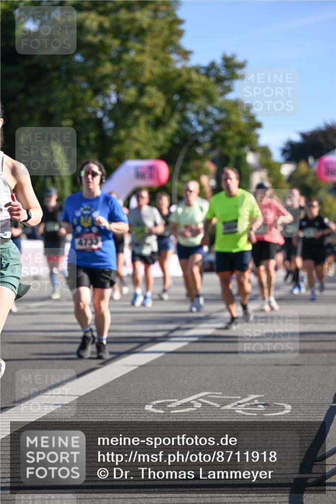 07.09.2025 - BARMER Alsterlauf Dr. Thomas Lammeyer http://msf.ph/oto/8711918 07.09.2025 09:40:37 Laufen 4733 meine-sportfotos.de