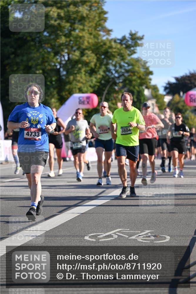 07.09.2025 - BARMER Alsterlauf Dr. Thomas Lammeyer http://msf.ph/oto/8711920 07.09.2025 09:40:38 Laufen 4733, 3804 meine-sportfotos.de