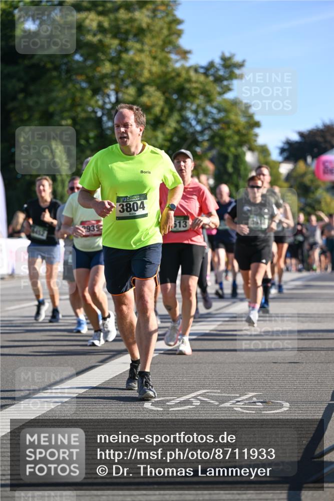 07.09.2025 - BARMER Alsterlauf Dr. Thomas Lammeyer http://msf.ph/oto/8711933 07.09.2025 09:40:39 Laufen 939, 3804, 513 meine-sportfotos.de
