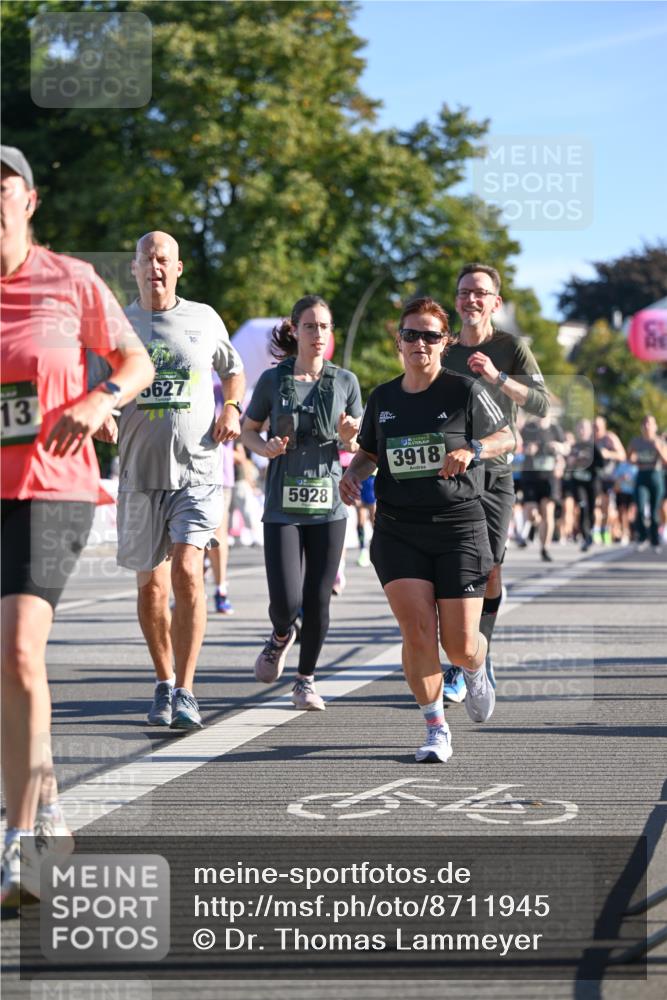 07.09.2025 - BARMER Alsterlauf Dr. Thomas Lammeyer http://msf.ph/oto/8711945 07.09.2025 09:40:41 Laufen 13, 627, 10, 5928, 3918 meine-sportfotos.de