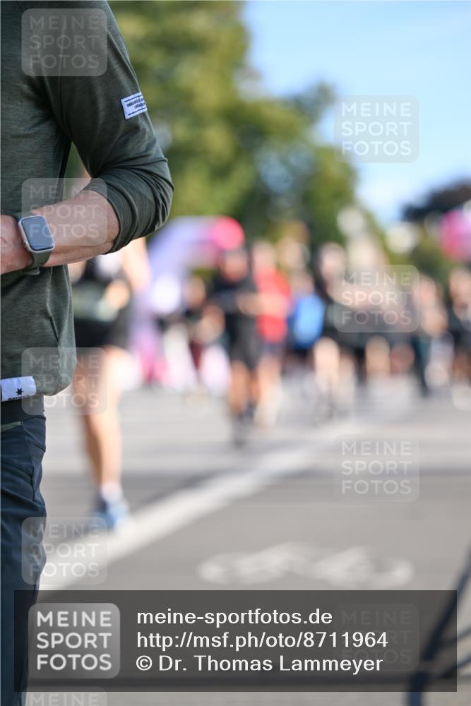 07.09.2025 - BARMER Alsterlauf Dr. Thomas Lammeyer http://msf.ph/oto/8711964 07.09.2025 09:40:45 Laufen  meine-sportfotos.de