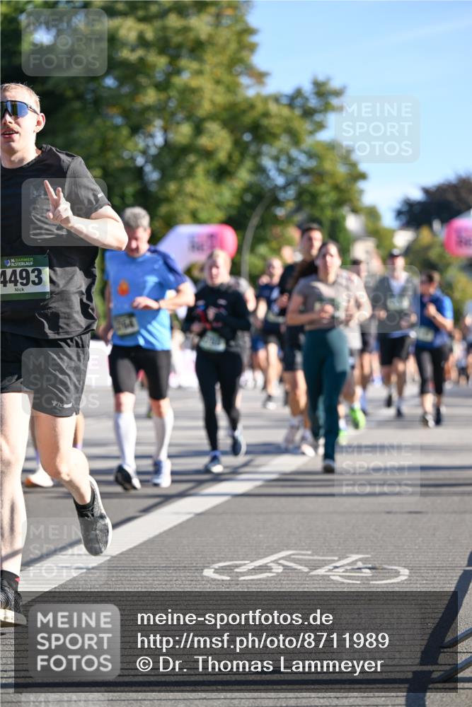 07.09.2025 - BARMER Alsterlauf Dr. Thomas Lammeyer http://msf.ph/oto/8711989 07.09.2025 09:40:49 Laufen 36, 4493 meine-sportfotos.de