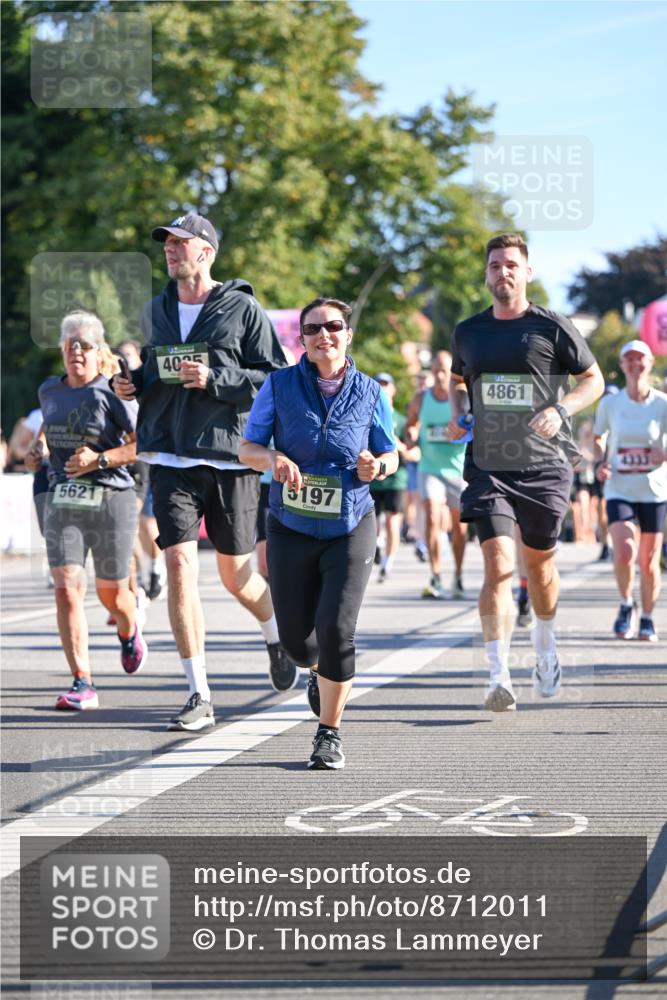 07.09.2025 - BARMER Alsterlauf Dr. Thomas Lammeyer http://msf.ph/oto/8712011 07.09.2025 09:40:53 Laufen 4035, 5621, 197, 4861, 4333 meine-sportfotos.de
