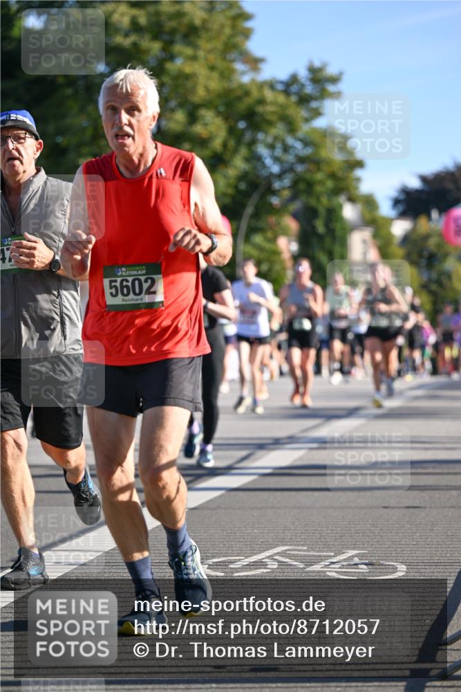 07.09.2025 - BARMER Alsterlauf Dr. Thomas Lammeyer http://msf.ph/oto/8712057 07.09.2025 09:41:01 Laufen 5602 meine-sportfotos.de
