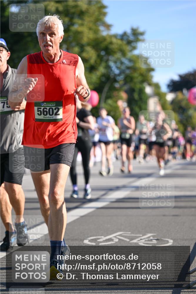 07.09.2025 - BARMER Alsterlauf Dr. Thomas Lammeyer http://msf.ph/oto/8712058 07.09.2025 09:41:01 Laufen 75, 36, 5602 meine-sportfotos.de