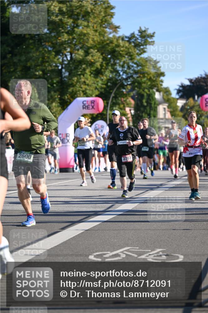 07.09.2025 - BARMER Alsterlauf Dr. Thomas Lammeyer http://msf.ph/oto/8712091 07.09.2025 09:41:07 Laufen 2600, 2782 meine-sportfotos.de
