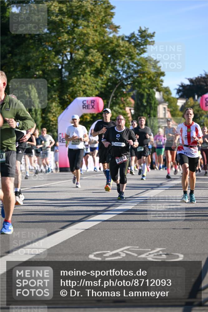 07.09.2025 - BARMER Alsterlauf Dr. Thomas Lammeyer http://msf.ph/oto/8712093 07.09.2025 09:41:08 Laufen 6241, 2782 meine-sportfotos.de