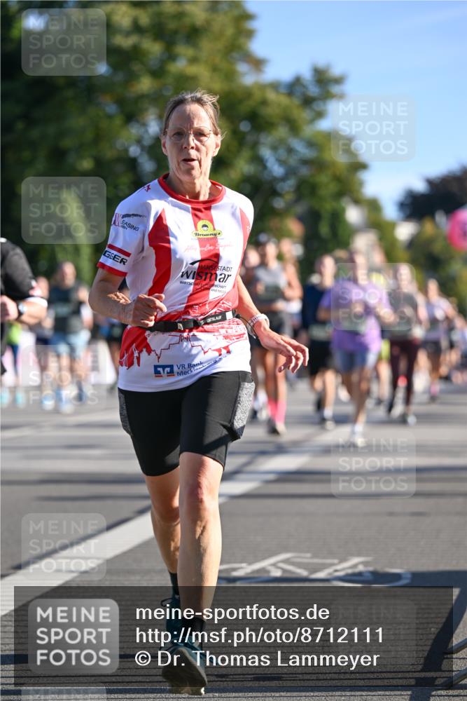 07.09.2025 - BARMER Alsterlauf Dr. Thomas Lammeyer http://msf.ph/oto/8712111 07.09.2025 09:41:11 Laufen  meine-sportfotos.de