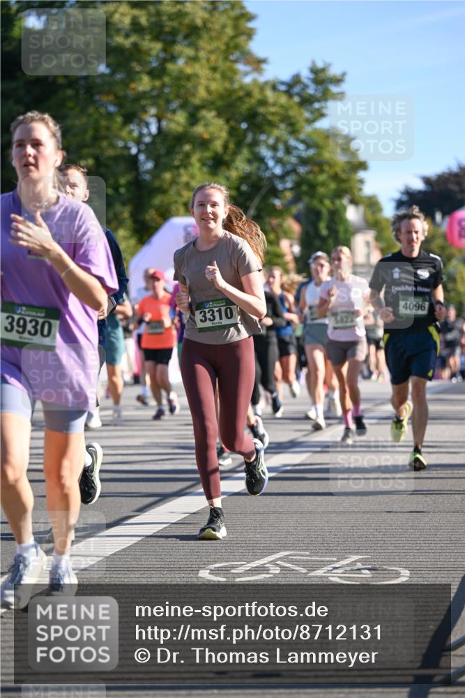 07.09.2025 - BARMER Alsterlauf Dr. Thomas Lammeyer http://msf.ph/oto/8712131 07.09.2025 09:41:15 Laufen 3930, 3310, 4096, 66 meine-sportfotos.de