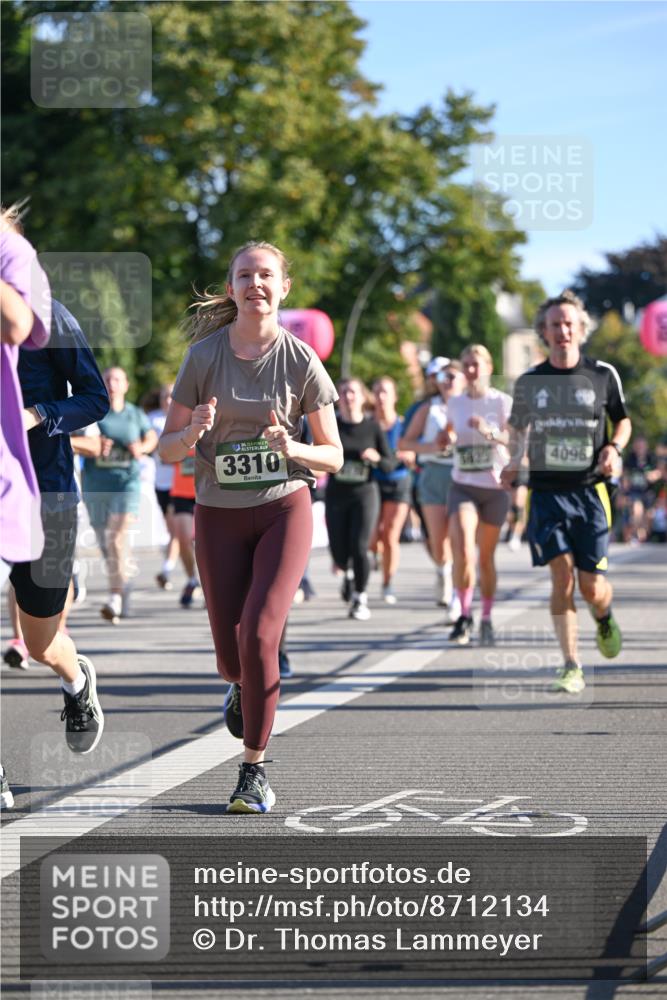 07.09.2025 - BARMER Alsterlauf Dr. Thomas Lammeyer http://msf.ph/oto/8712134 07.09.2025 09:41:15 Laufen 3310, 4096 meine-sportfotos.de