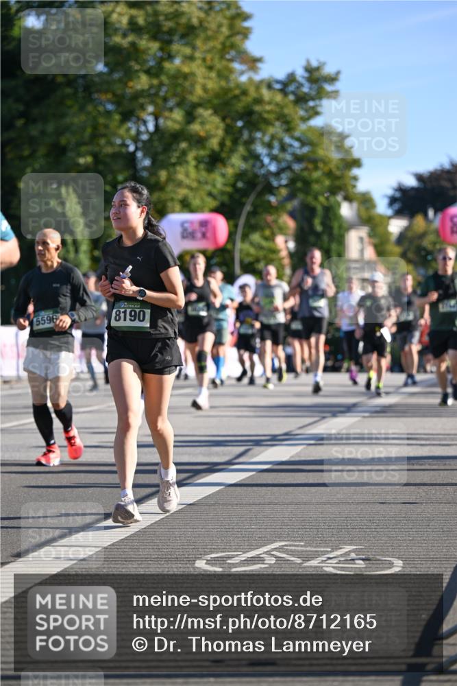 07.09.2025 - BARMER Alsterlauf Dr. Thomas Lammeyer http://msf.ph/oto/8712165 07.09.2025 09:41:20 Laufen 5596, 8190 meine-sportfotos.de