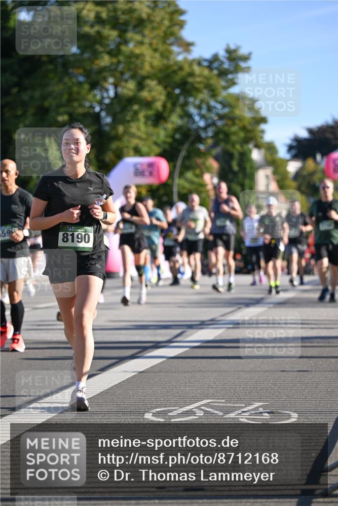 07.09.2025 - BARMER Alsterlauf Dr. Thomas Lammeyer http://msf.ph/oto/8712168 07.09.2025 09:41:21 Laufen 599, 8190 meine-sportfotos.de