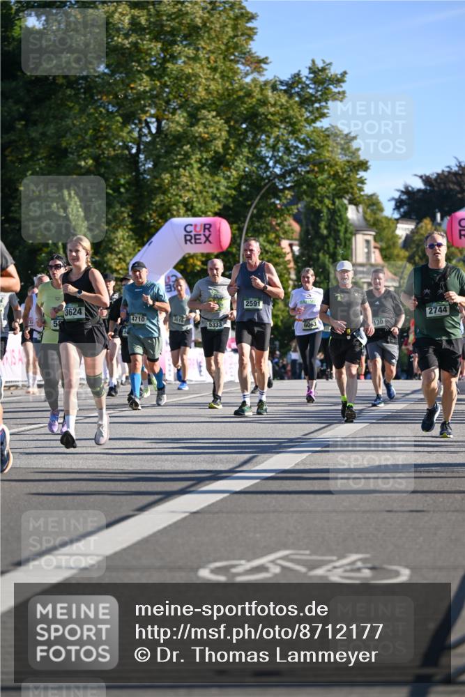 07.09.2025 - BARMER Alsterlauf Dr. Thomas Lammeyer http://msf.ph/oto/8712177 07.09.2025 09:41:22 Laufen 58, 3624, 4710, 2591, 5333, 6063, 130, 2744 meine-sportfotos.de