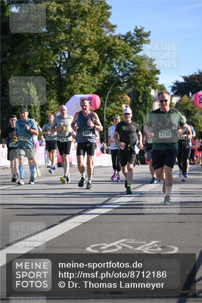 07.09.2025 - BARMER Alsterlauf Dr. Thomas Lammeyer http://msf.ph/oto/8712186 07.09.2025 09:41:24 Laufen 4710, 5333, 5554, 2591, 2744, 5478, 213 meine-sportfotos.de