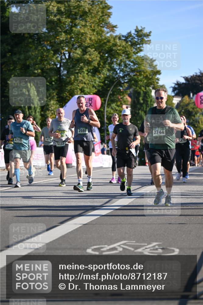 07.09.2025 - BARMER Alsterlauf Dr. Thomas Lammeyer http://msf.ph/oto/8712187 07.09.2025 09:41:24 Laufen 5554, 4710, 5333, 2591, 2744, 5478 meine-sportfotos.de