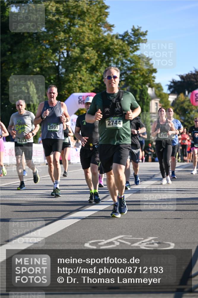 07.09.2025 - BARMER Alsterlauf Dr. Thomas Lammeyer http://msf.ph/oto/8712193 07.09.2025 09:41:25 Laufen 2591, 5333, 2744, 5478 meine-sportfotos.de