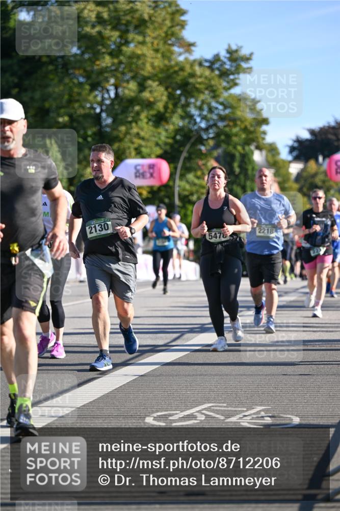 07.09.2025 - BARMER Alsterlauf Dr. Thomas Lammeyer http://msf.ph/oto/8712206 07.09.2025 09:41:27 Laufen 2130, 5478, 2218 meine-sportfotos.de