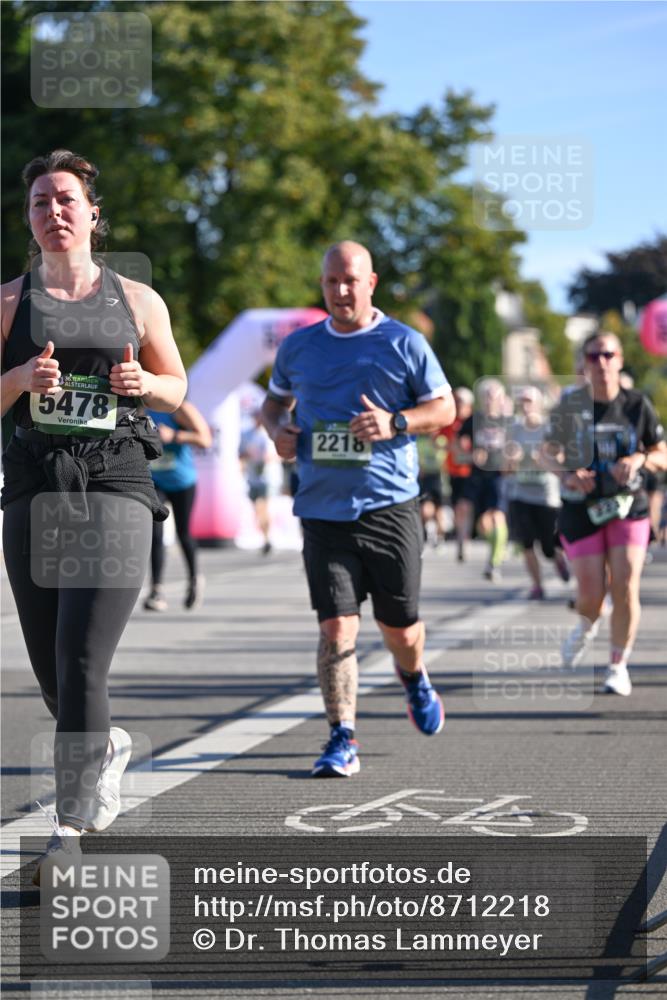 07.09.2025 - BARMER Alsterlauf Dr. Thomas Lammeyer http://msf.ph/oto/8712218 07.09.2025 09:41:29 Laufen 36, 5478, 2218 meine-sportfotos.de