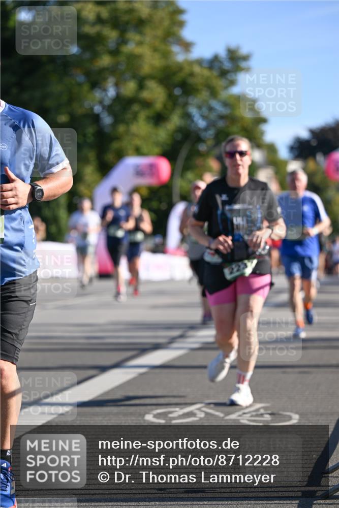 07.09.2025 - BARMER Alsterlauf Dr. Thomas Lammeyer http://msf.ph/oto/8712228 07.09.2025 09:41:31 Laufen  meine-sportfotos.de