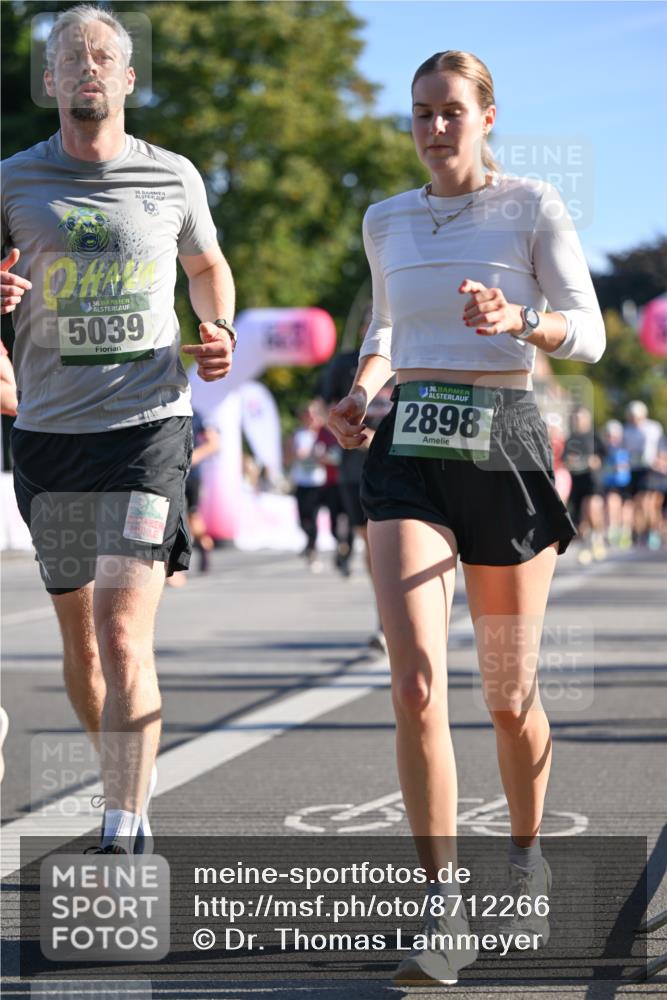 07.09.2025 - BARMER Alsterlauf Dr. Thomas Lammeyer http://msf.ph/oto/8712266 07.09.2025 09:41:38 Laufen 36, 36, 5039, 36, 2898 meine-sportfotos.de