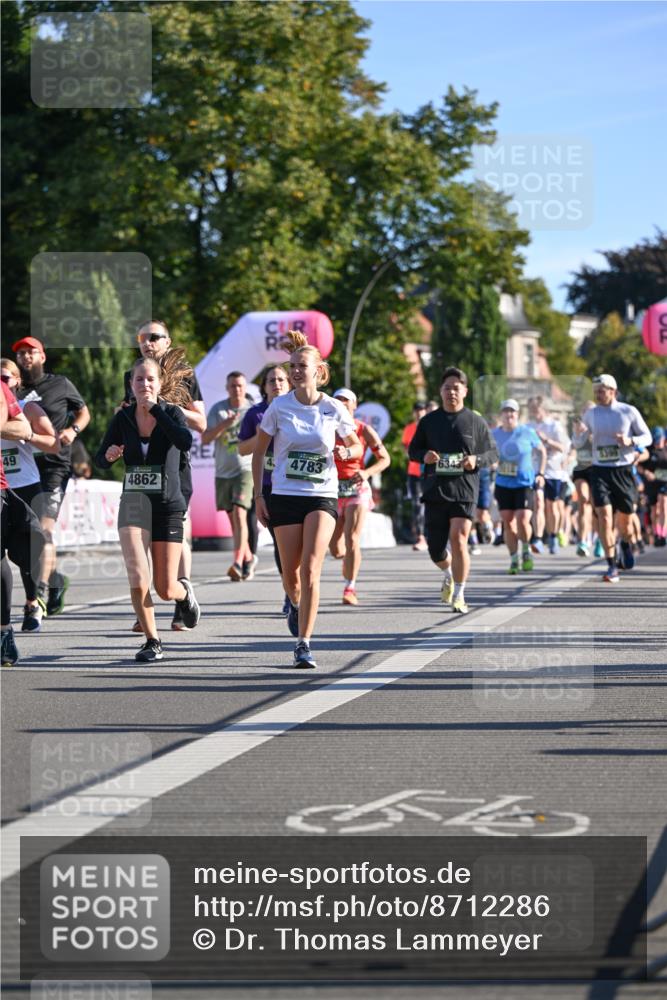 07.09.2025 - BARMER Alsterlauf Dr. Thomas Lammeyer http://msf.ph/oto/8712286 07.09.2025 09:41:42 Laufen 49, 4862, 4, 4783, 3399 meine-sportfotos.de