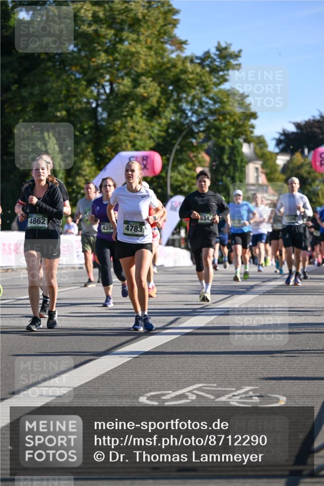 07.09.2025 - BARMER Alsterlauf Dr. Thomas Lammeyer http://msf.ph/oto/8712290 07.09.2025 09:41:43 Laufen 4862, 435, 4783, 1399 meine-sportfotos.de