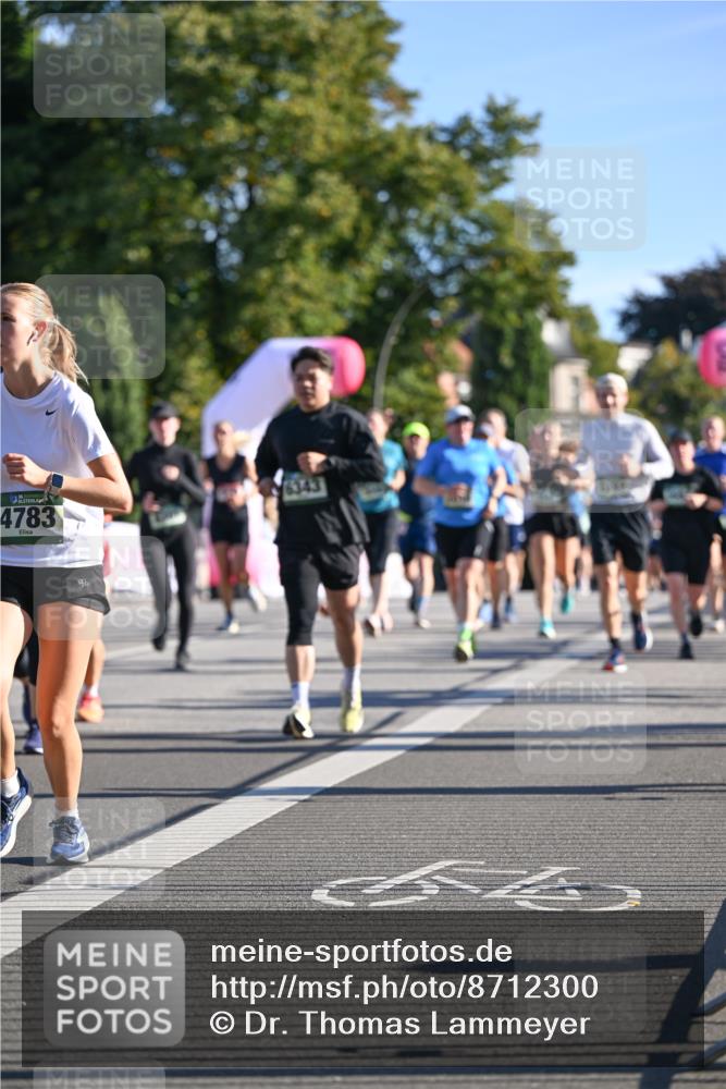 07.09.2025 - BARMER Alsterlauf Dr. Thomas Lammeyer http://msf.ph/oto/8712300 07.09.2025 09:41:44 Laufen 4783, 6343 meine-sportfotos.de