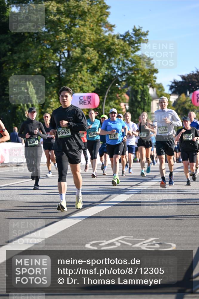07.09.2025 - BARMER Alsterlauf Dr. Thomas Lammeyer http://msf.ph/oto/8712305 07.09.2025 09:41:45 Laufen 8301, 6343, 8045, 2018, 3645, 5399, 5684 meine-sportfotos.de