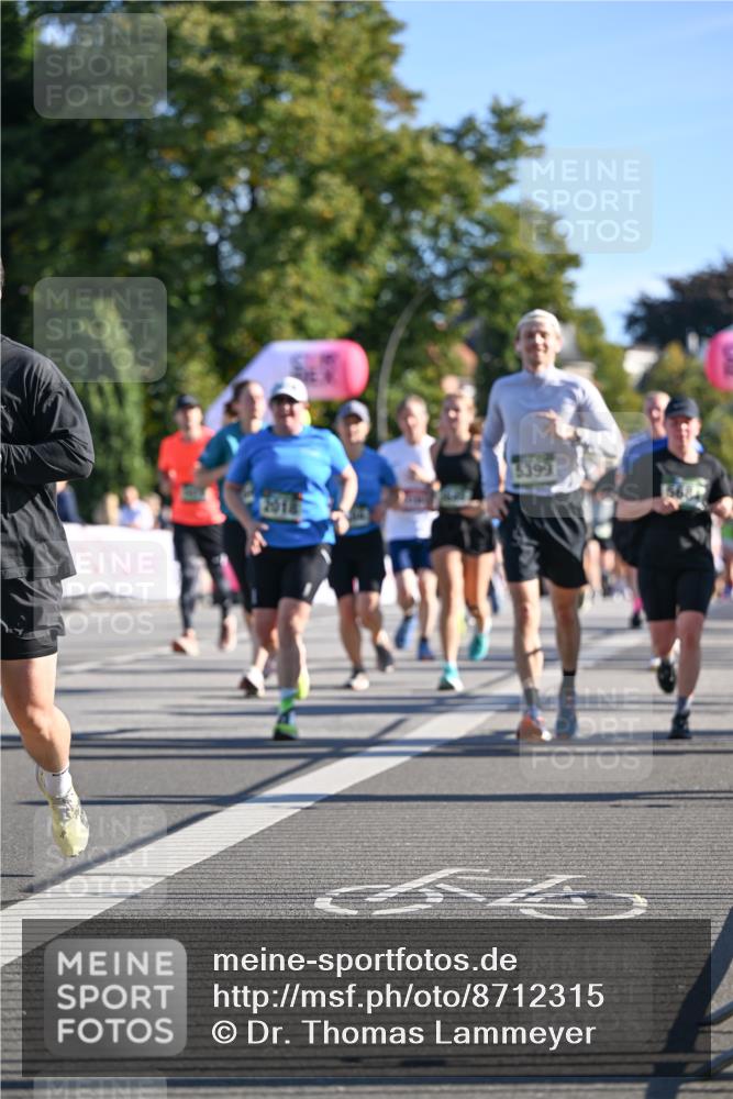 07.09.2025 - BARMER Alsterlauf Dr. Thomas Lammeyer http://msf.ph/oto/8712315 07.09.2025 09:41:47 Laufen 5399 meine-sportfotos.de