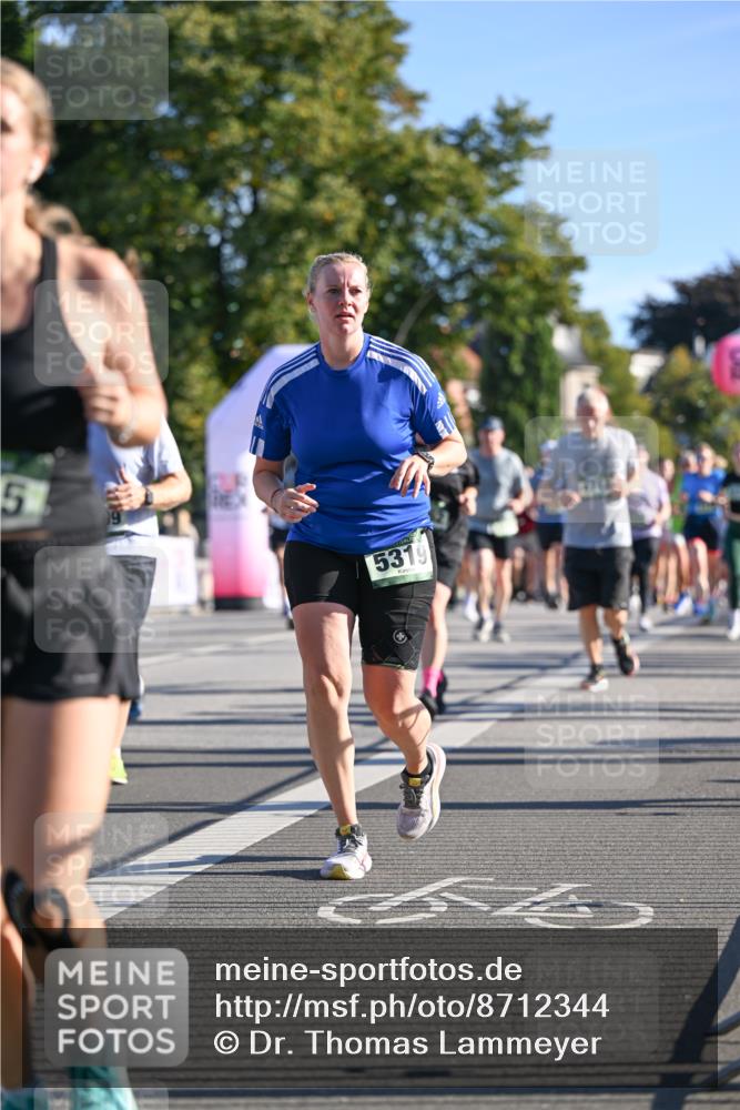 07.09.2025 - BARMER Alsterlauf Dr. Thomas Lammeyer http://msf.ph/oto/8712344 07.09.2025 09:41:51 Laufen 5, 5319 meine-sportfotos.de