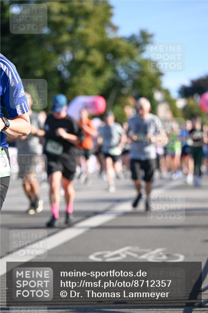 07.09.2025 - BARMER Alsterlauf Dr. Thomas Lammeyer http://msf.ph/oto/8712357 07.09.2025 09:41:53 Laufen  meine-sportfotos.de
