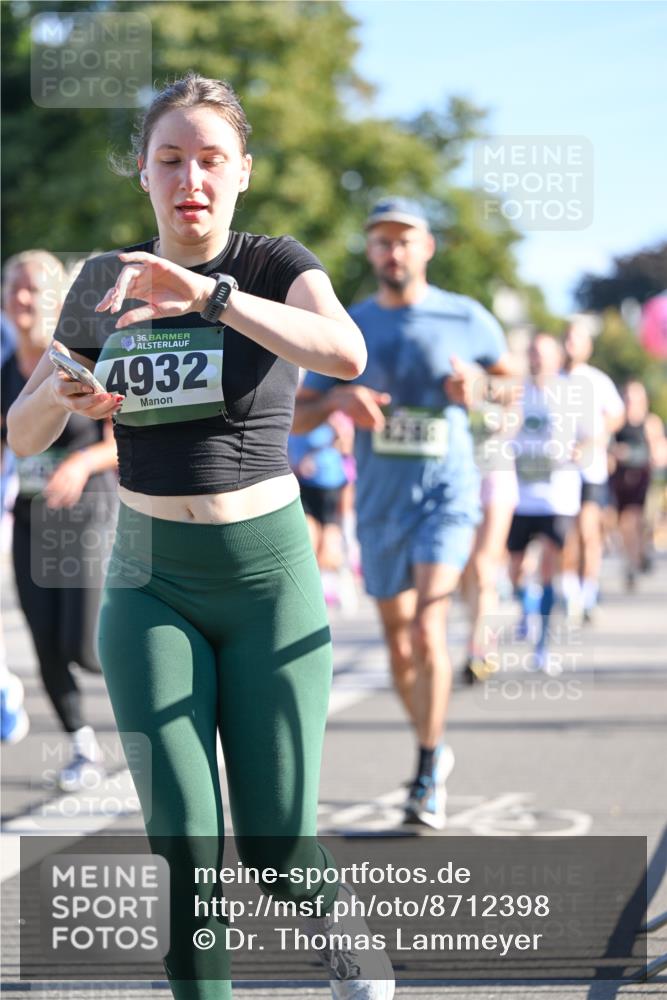 07.09.2025 - BARMER Alsterlauf Dr. Thomas Lammeyer http://msf.ph/oto/8712398 07.09.2025 09:41:59 Laufen 36, 4932 meine-sportfotos.de