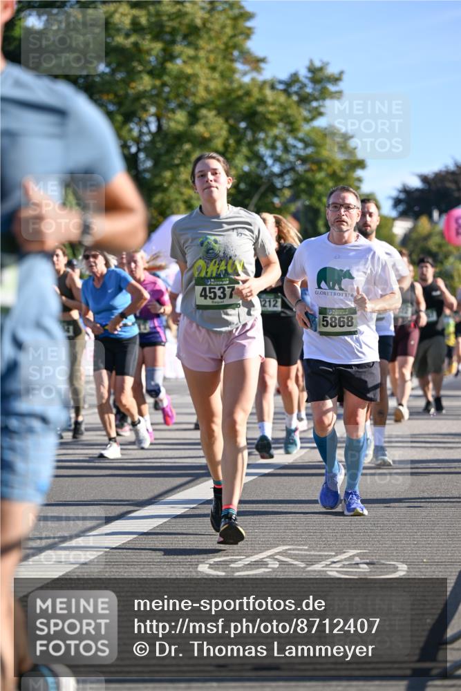 07.09.2025 - BARMER Alsterlauf Dr. Thomas Lammeyer http://msf.ph/oto/8712407 07.09.2025 09:42:01 Laufen 4537, 212, 5868 meine-sportfotos.de