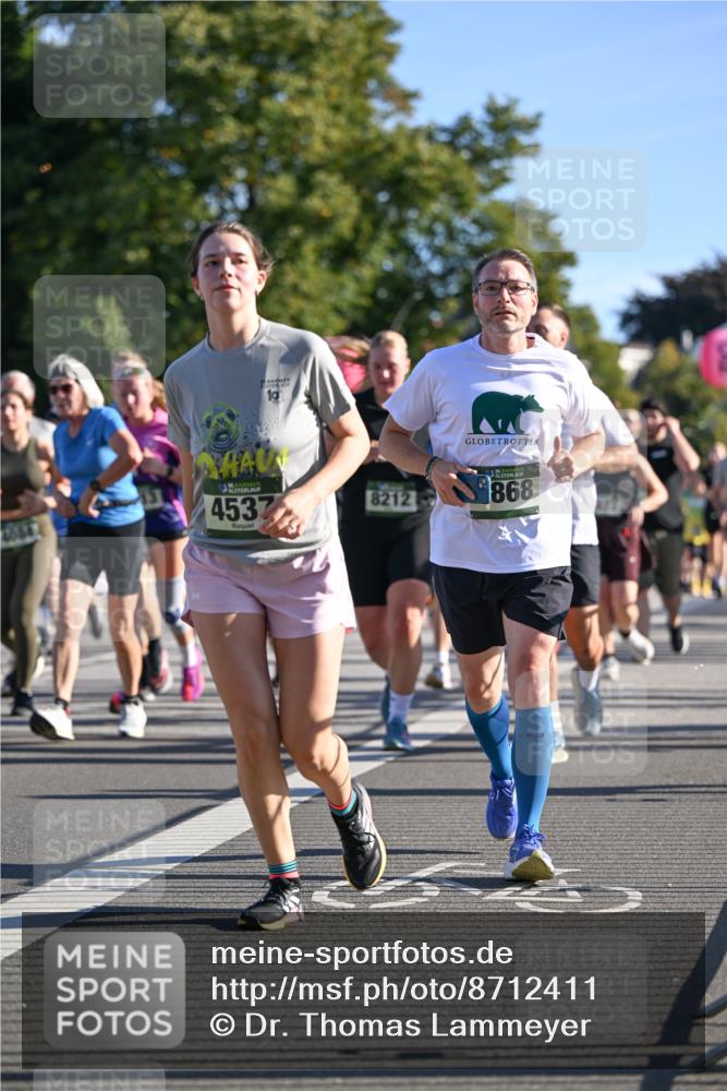 07.09.2025 - BARMER Alsterlauf Dr. Thomas Lammeyer http://msf.ph/oto/8712411 07.09.2025 09:42:01 Laufen 19, 4537, 8212, 189, 868 meine-sportfotos.de